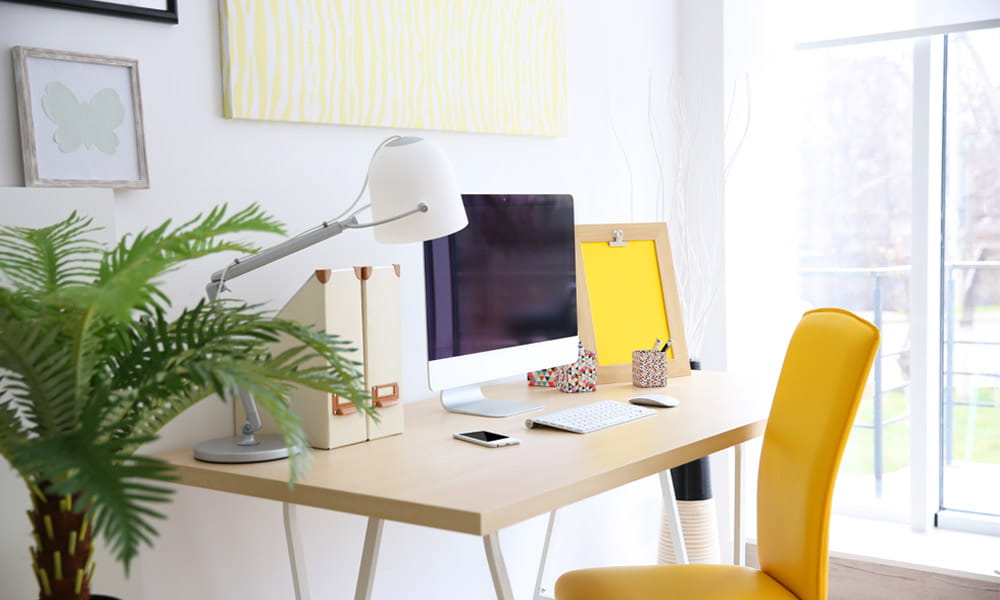 Clean desk policy of niet: met onze tips houd je je bureau opgeruimd.
